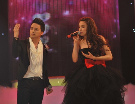 Hà Hồ xua tan giá rét Hà Nội - 5