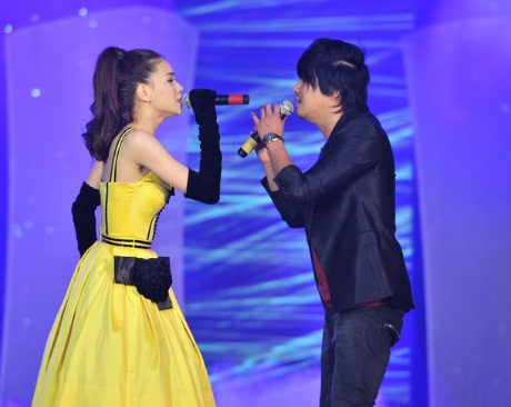 Hà Hồ xua tan giá rét Hà Nội - 10