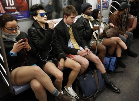 "Ngày không quần đi tàu" ở New York - 3 "Ngày không quần đi tàu" ở New York - 3