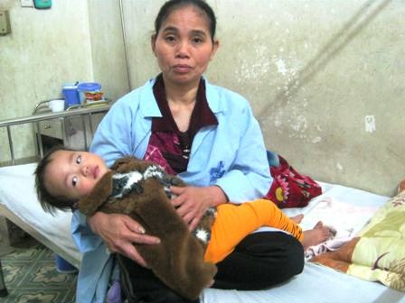 Thời tiết lạnh, hàng trăm trẻ mắc bệnh tiêu chảy - 2