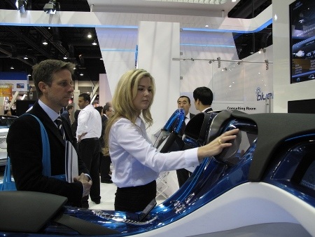 Công nghệ xe hơi tràn ngập CES 2011 - 12