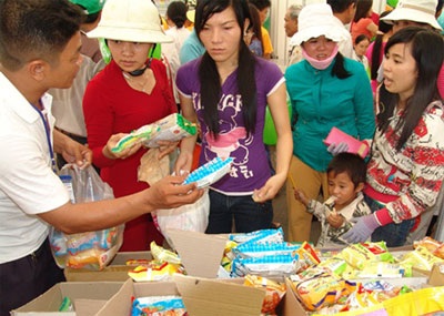 Thị trường trong nước “đột phá” nhờ hàng Việt - 1