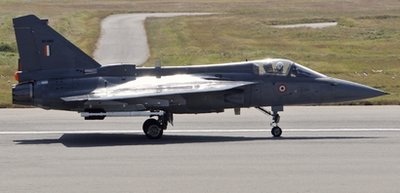 Chiến đấu cơ “made in Ấn Độ” đầu tiên gia nhập Không quân  - 1