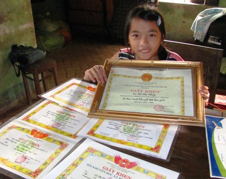 "Con chỉ ước có đôi nạng để đến trường" - 3