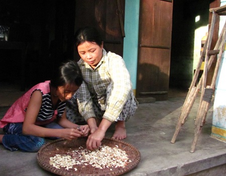 "Con chỉ ước có đôi nạng để đến trường" - 4