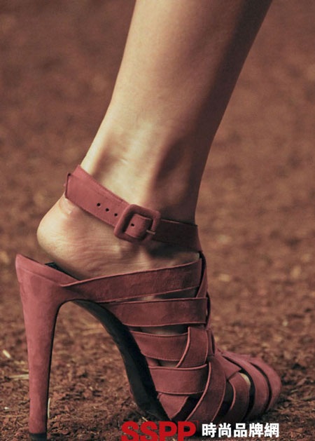 Những mẫu giầy mới nhất 2011 của Hermes và John Galliano - 11