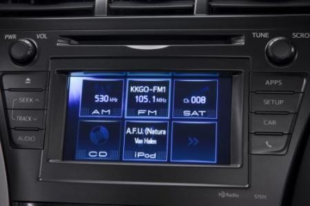 Toyota Prius V - Tăng diện tích, thêm tiện ích - 11