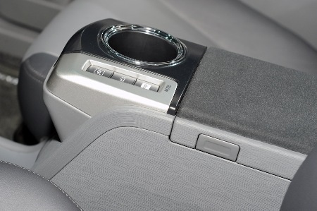 Toyota Prius V - Tăng diện tích, thêm tiện ích - 12