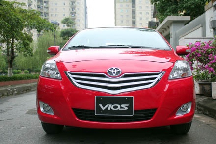 Top 5 xe du lịch bán chạy nhất Việt Nam năm 2010 - 4 Top 5 xe du lịch bán chạy nhất Việt Nam năm 2010 - 4