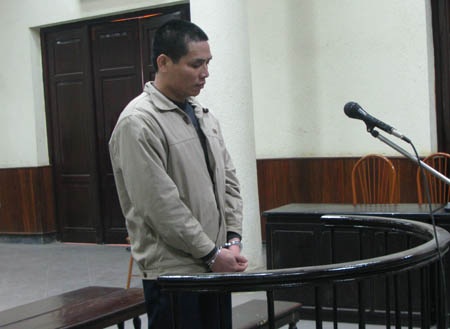 Chỉ điểm cho côn đồ giết người, vào tù “chia” tội - 1