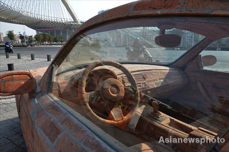 Siêu xe làm bằng…gạch - 3