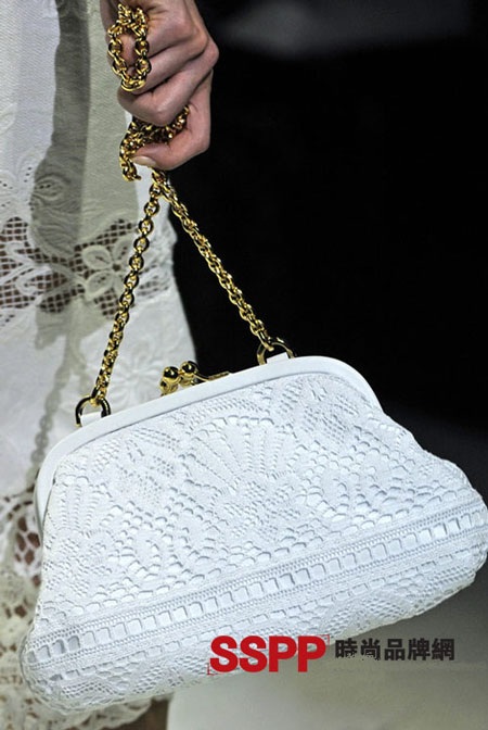 Dolce&Gabbana “tung” mẫu túi mới nhất 2011 - 14 Dolce&Gabbana “tung” mẫu túi mới nhất 2011 - 14