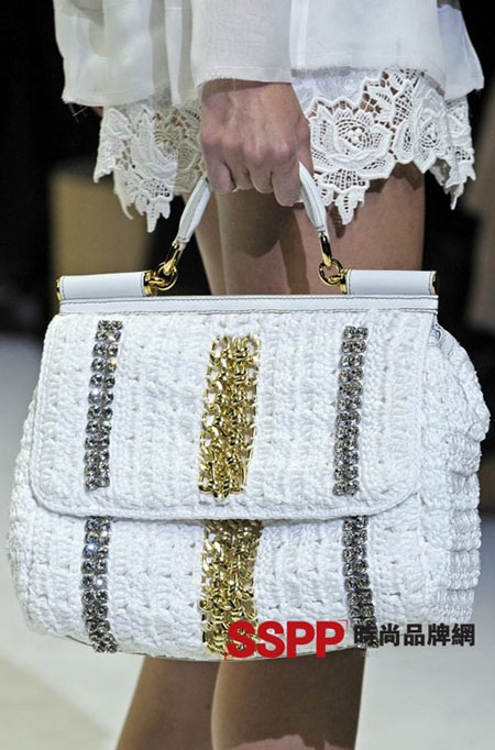 Dolce&Gabbana “tung” mẫu túi mới nhất 2011 - 15 Dolce&Gabbana “tung” mẫu túi mới nhất 2011 - 15