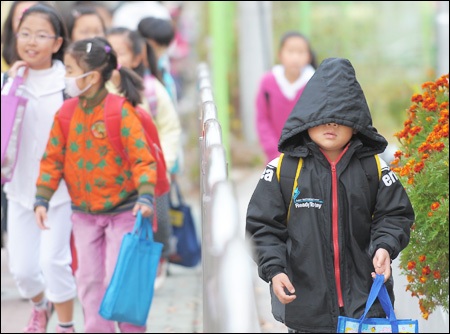 Nữ sinh xứ Hàn ấm áp ngày đông giá - 5 Nữ sinh xứ Hàn ấm áp ngày đông giá - 5