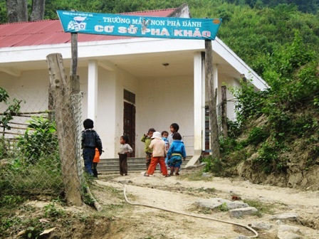 Nghệ An: Hàng ngàn học sinh miền núi nghỉ học vì rét đậm - 1