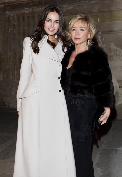 Camilla Belle làm vơ đét trong show diễn của Alberta Ferretti - 13 Camilla Belle làm vơ đét trong show diễn của Alberta Ferretti - 13