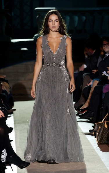 Camilla Belle làm vơ đét trong show diễn của Alberta Ferretti - 2 Camilla Belle làm vơ đét trong show diễn của Alberta Ferretti - 2