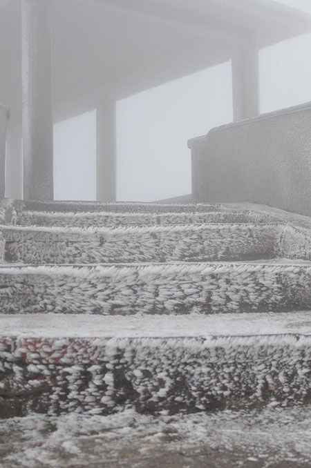 Băng tuyết trên đỉnh Mẫu Sơn - 6