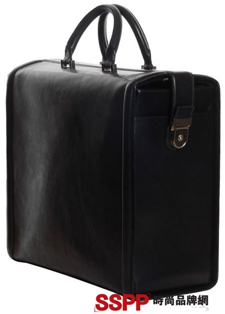 Làm dáng với BST túi của Victoria Beckham và Bottega Veneta - 4