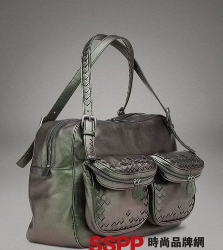 Làm dáng với BST túi của Victoria Beckham và Bottega Veneta - 18