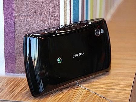 Hình ảnh thực tế điện thoại Sony Ericsson PlayStation Phone - 3 Hình ảnh thực tế điện thoại Sony Ericsson PlayStation Phone - 3