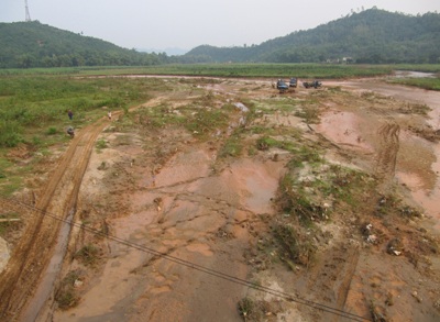 Giật mình ở "bãi chiến trường'' khai thác quặng thiếc - 12