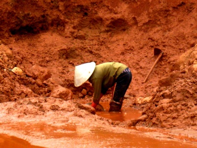 Giật mình ở "bãi chiến trường'' khai thác quặng thiếc - 5