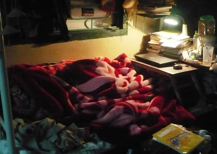 Bi hài chuyện sinh viên chống rét  - 2