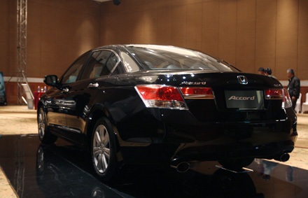 Honda Accord 2011 chính thức ra mắt thị trường Việt Nam - 3