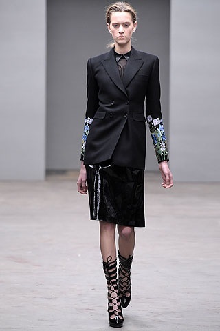 BST đông 2010 Christopher Kane - 3