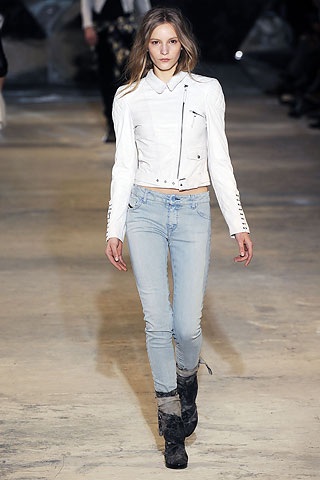 BST cá tính của Diesel Black Gold - 6