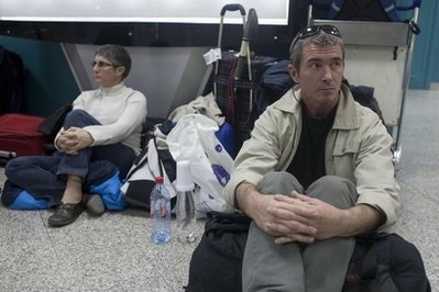 Tunisia rung chuyển vì bạo động - 12