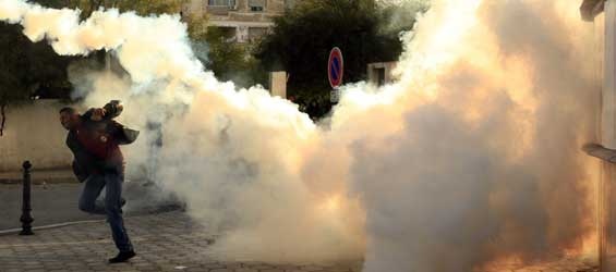 Tunisia có tổng thống mới, tình hình vẫn căng thẳng - 3