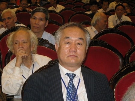 Ông giáo sư Hàn Quốc dự Đại hội thi đua yêu nước Việt Nam - 2