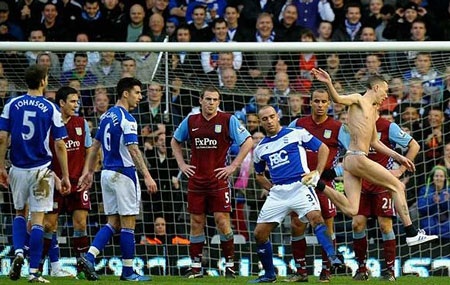 Những khoảnh khắc ấn tượng vòng 23 Premier League - 4