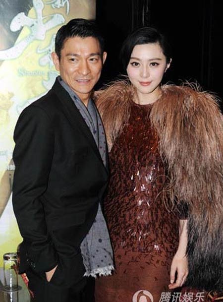 Phạm Băng Băng quý phái với áo choàng lông - 3 Phạm Băng Băng quý phái với áo choàng lông - 3