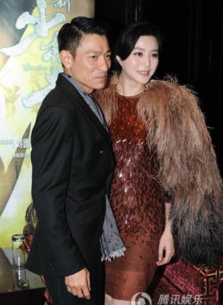 Phạm Băng Băng quý phái với áo choàng lông - 4 Phạm Băng Băng quý phái với áo choàng lông - 4