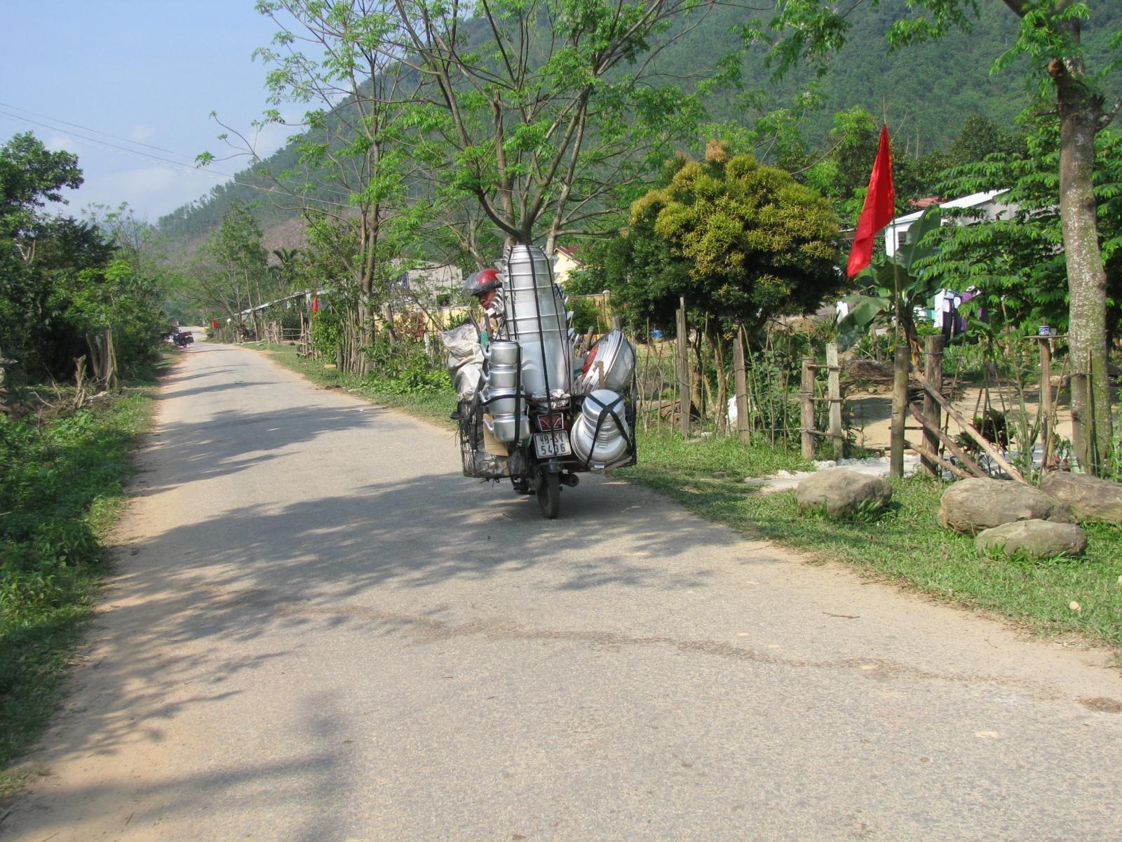 Tết đã về với dân làng Cơ Tu - 1