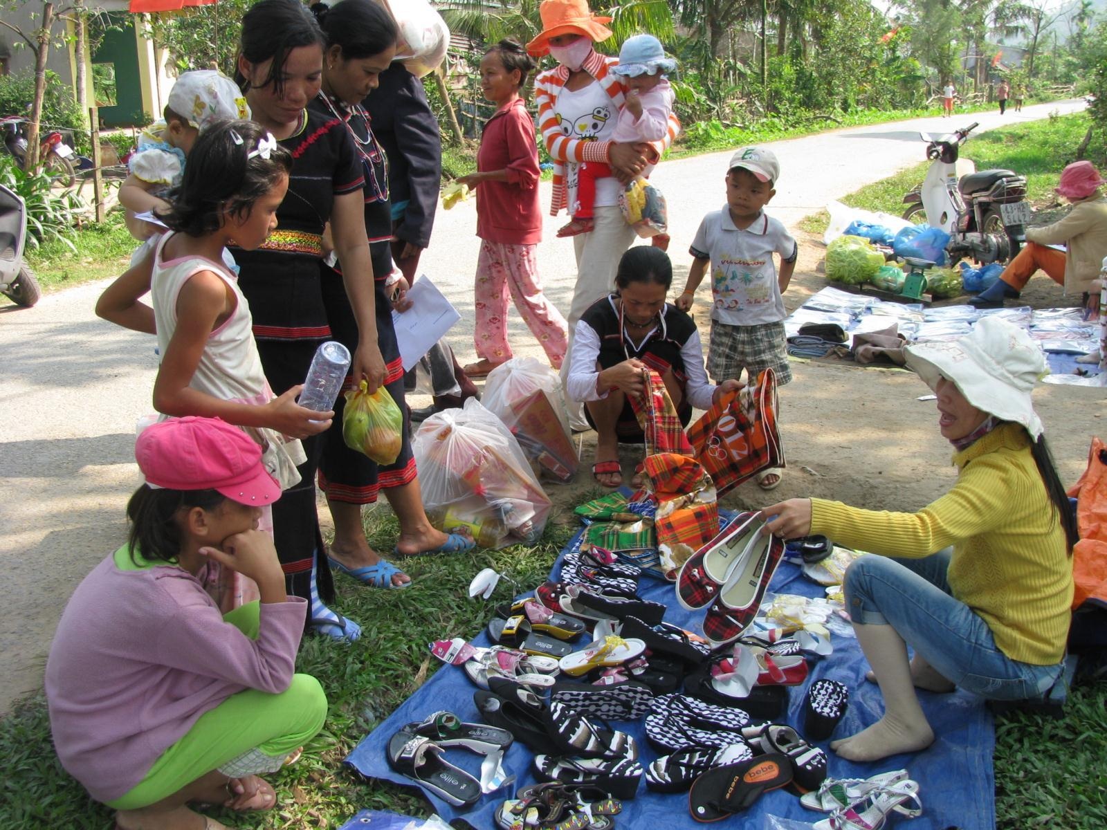 Tết đã về với dân làng Cơ Tu - 5