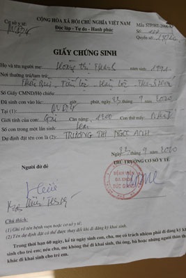 Bé Ngọc Anh chính thức trở về mái ấm gia đình - 1 Bé Ngọc Anh chính thức trở về mái ấm gia đình - 1