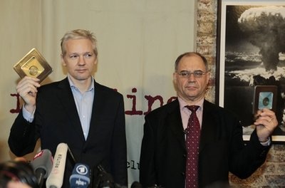 WikiLeaks được trao danh sách 2.000 khách hàng lớn trốn thuế - 2 WikiLeaks được trao danh sách 2.000 khách hàng lớn trốn thuế - 2