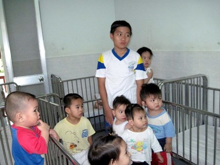 Ngày đầu các bé Tiên Phước 2 về nhà mới - 10 Ngày đầu các bé Tiên Phước 2 về nhà mới - 10