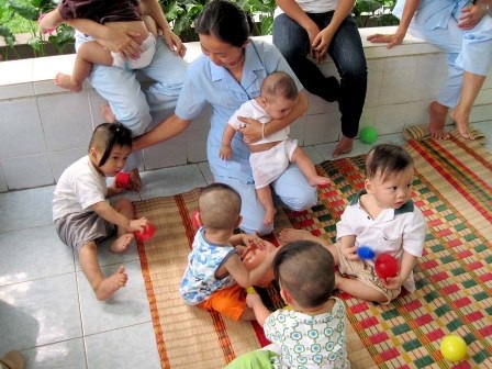 Ngày đầu các bé Tiên Phước 2 về nhà mới - 2 Ngày đầu các bé Tiên Phước 2 về nhà mới - 2