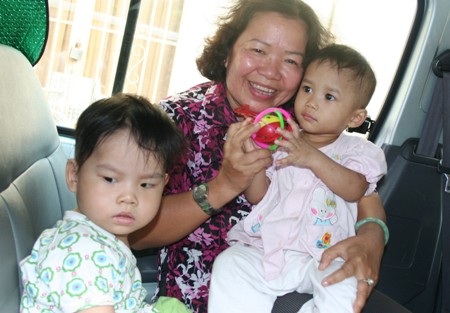 Chùm ảnh "giải cứu" các bé ở Tiên Phước 2 - 9