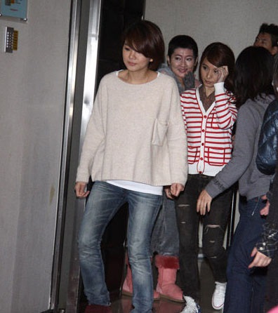 Chùm ảnh: Selina nức nở trong ngày họp báo - 1