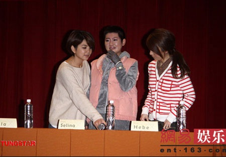 Chùm ảnh: Selina nức nở trong ngày họp báo - 6