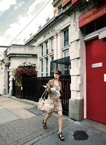 Người đẹp Hứa Tịnh “làm vợ” tài tử Mỹ Bruce Willis - 4