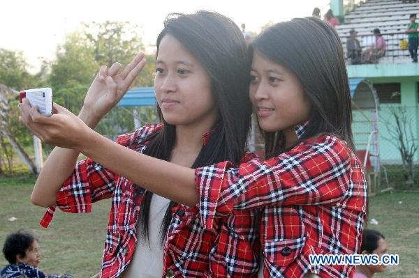 Cuộc thi các cặp song sinh - 1 Cuộc thi các cặp song sinh - 1