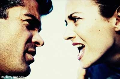 Nên dùng vitamin E khi bị hội chứng tiền kinh nguyệt - 1 Nên dùng vitamin E khi bị hội chứng tiền kinh nguyệt - 1