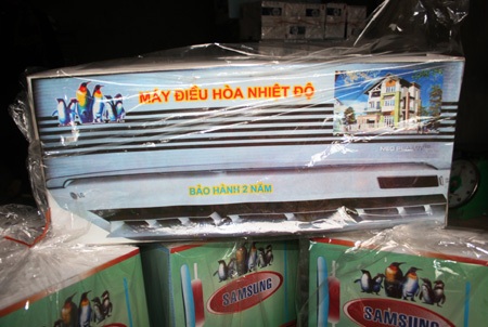 Làng tranh Đông Hồ tất bật...mùa hàng mã - 12